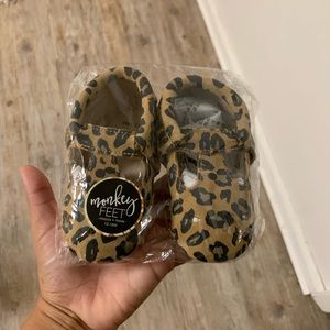 BNIB monkey feet cheetah aubries